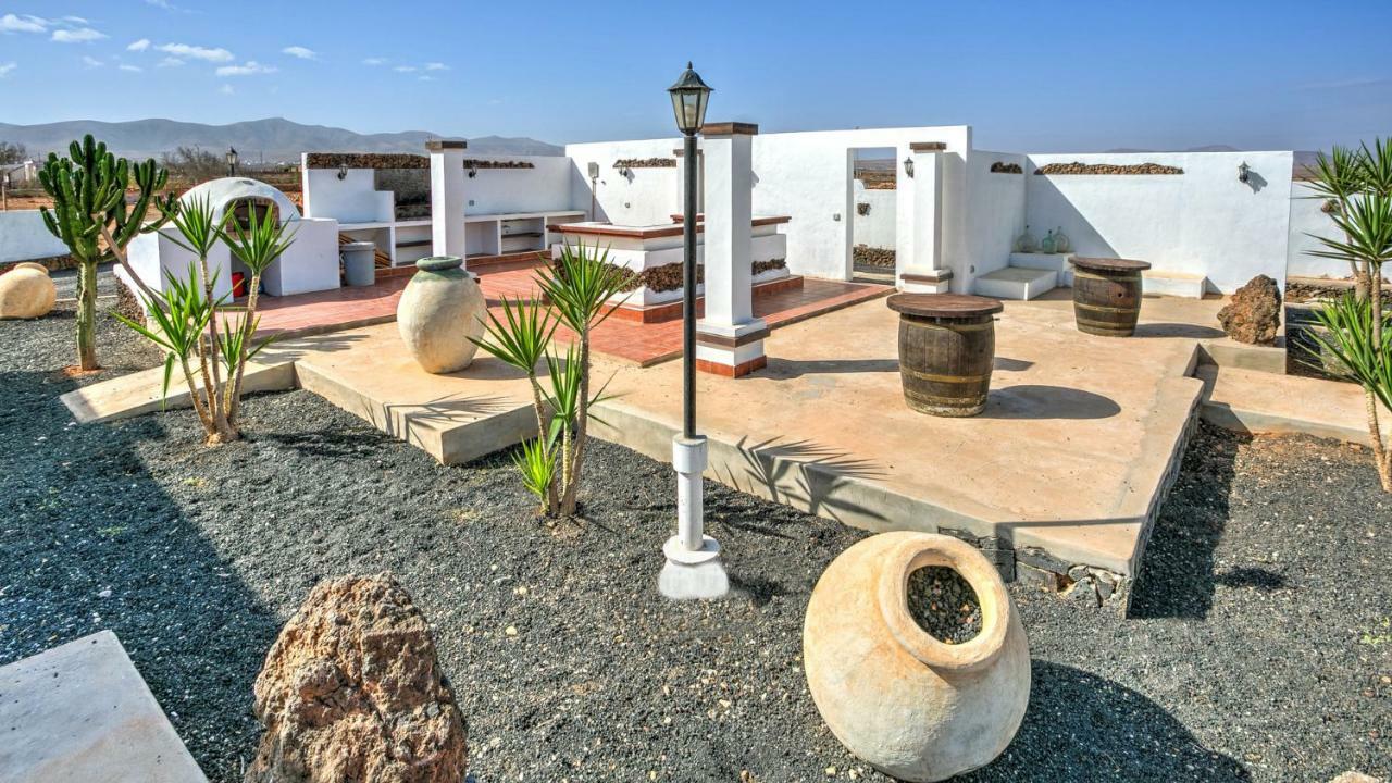 Villa La Senda Del Majorero Antigua  Exterior photo
